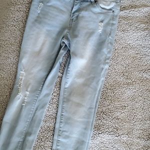 NWOT- light jeans